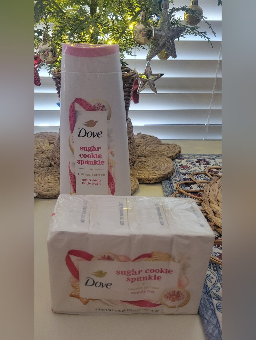 Dove Sugar Cookie Sprinkle Nourishing Body Wash - Pink